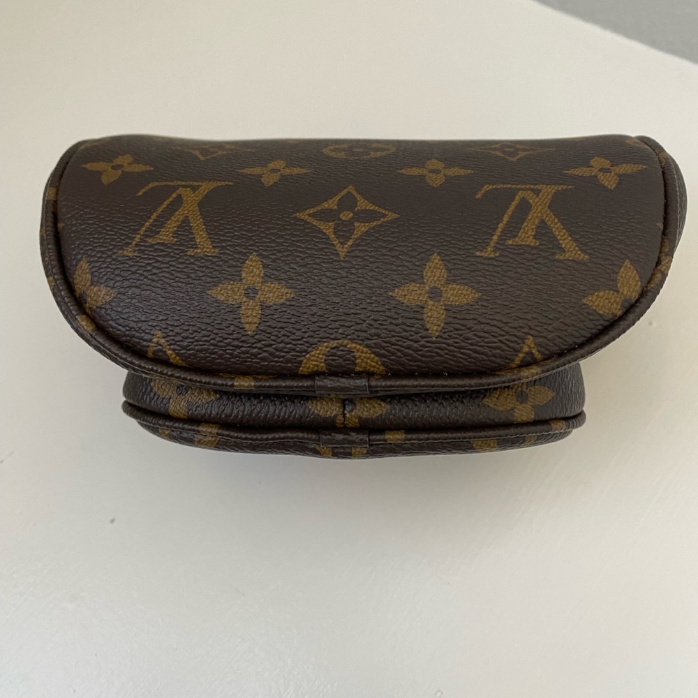 Authentic Louis Vuitton mini bumbag monogram - Picture 5 of 15